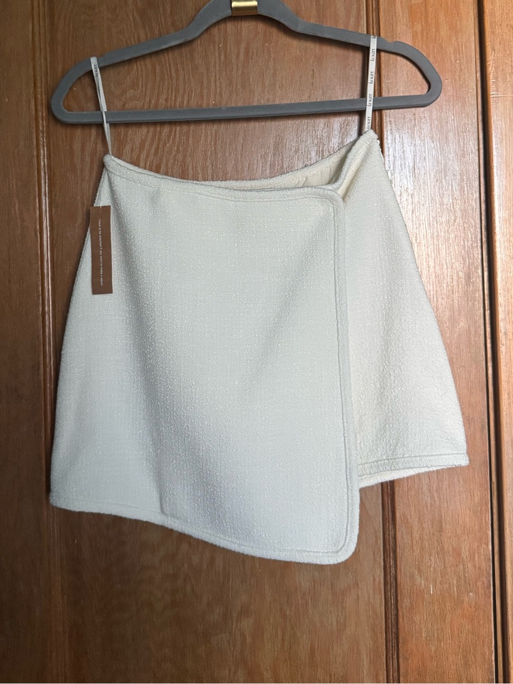 White tweed skirt suit set - Picture 11 of 16